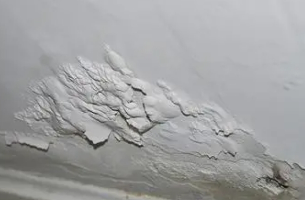 虎林楼顶漏水维修公司分享下虎林卫生间防水层的施工及细部处理。